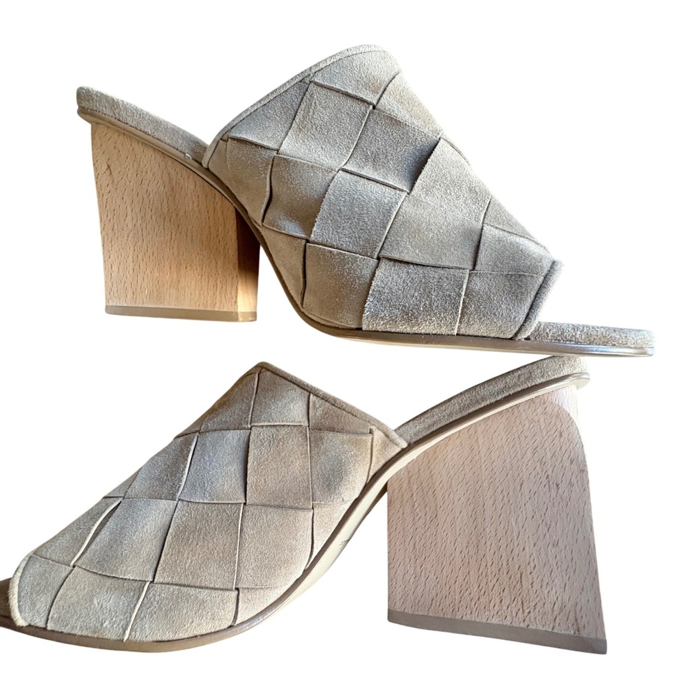 $255 NWOB Anthropologie BETTYE MULLER Woven Beige Suede Mules Wood‎ Heels SZ 10M
